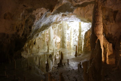 フラサッシの鍾乳洞  Grotte di Frasassi